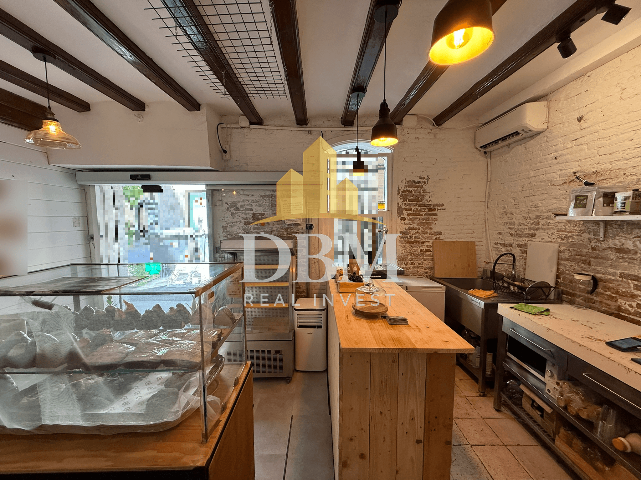 Bodega, vinoteca en traspaso en La Barceloneta