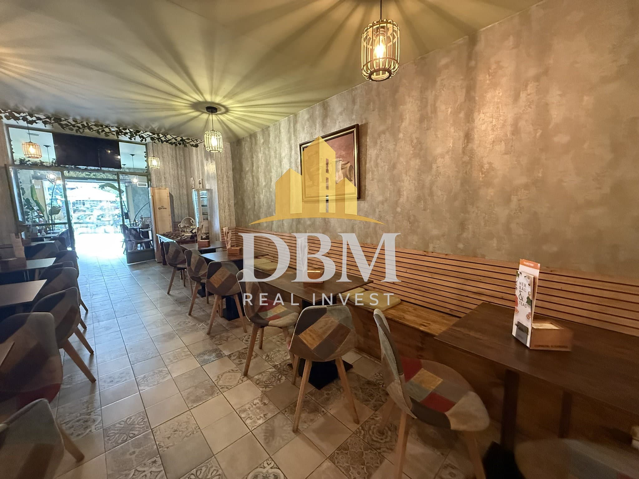 Bar Cafetería con terraza en traspaso cerca de Sagrada Familia, Barcelona