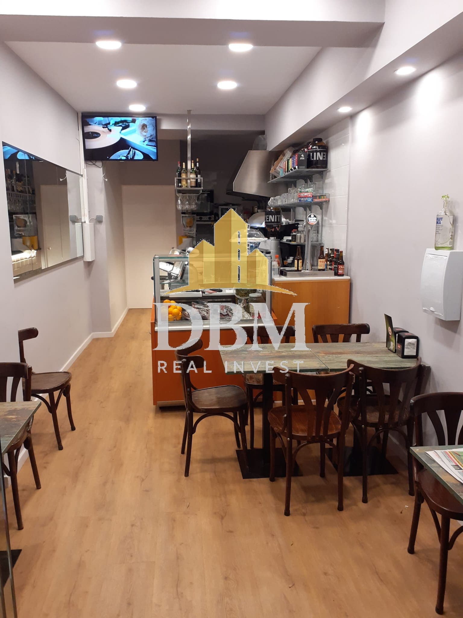 Bar de tapas con terraza en Les Corts, Barcelona