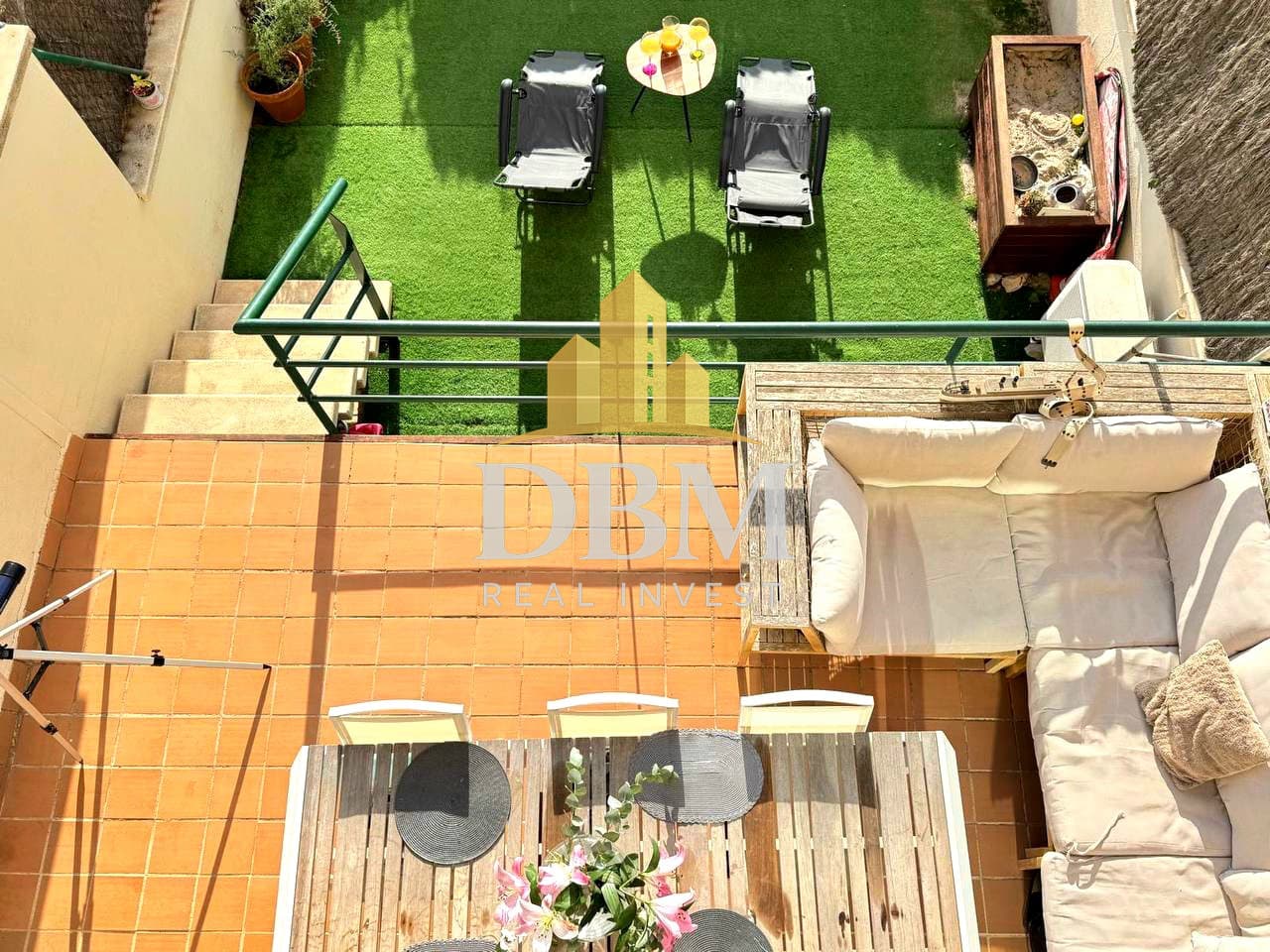 Exclusivo duplex con vistas al Mar, jardín y 2 parkings en Pins Bens