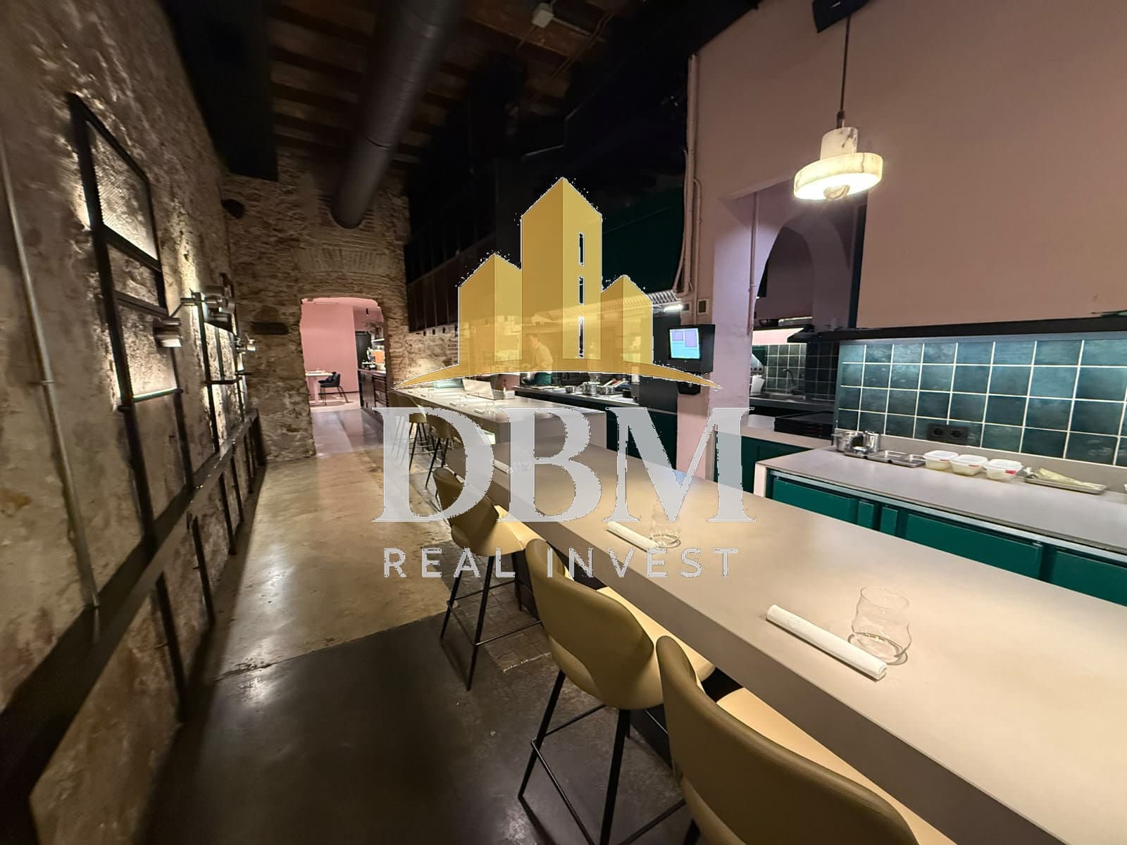 Traspaso Bar-Restaurante (C3 Mixta) en Eixample, Barcelona