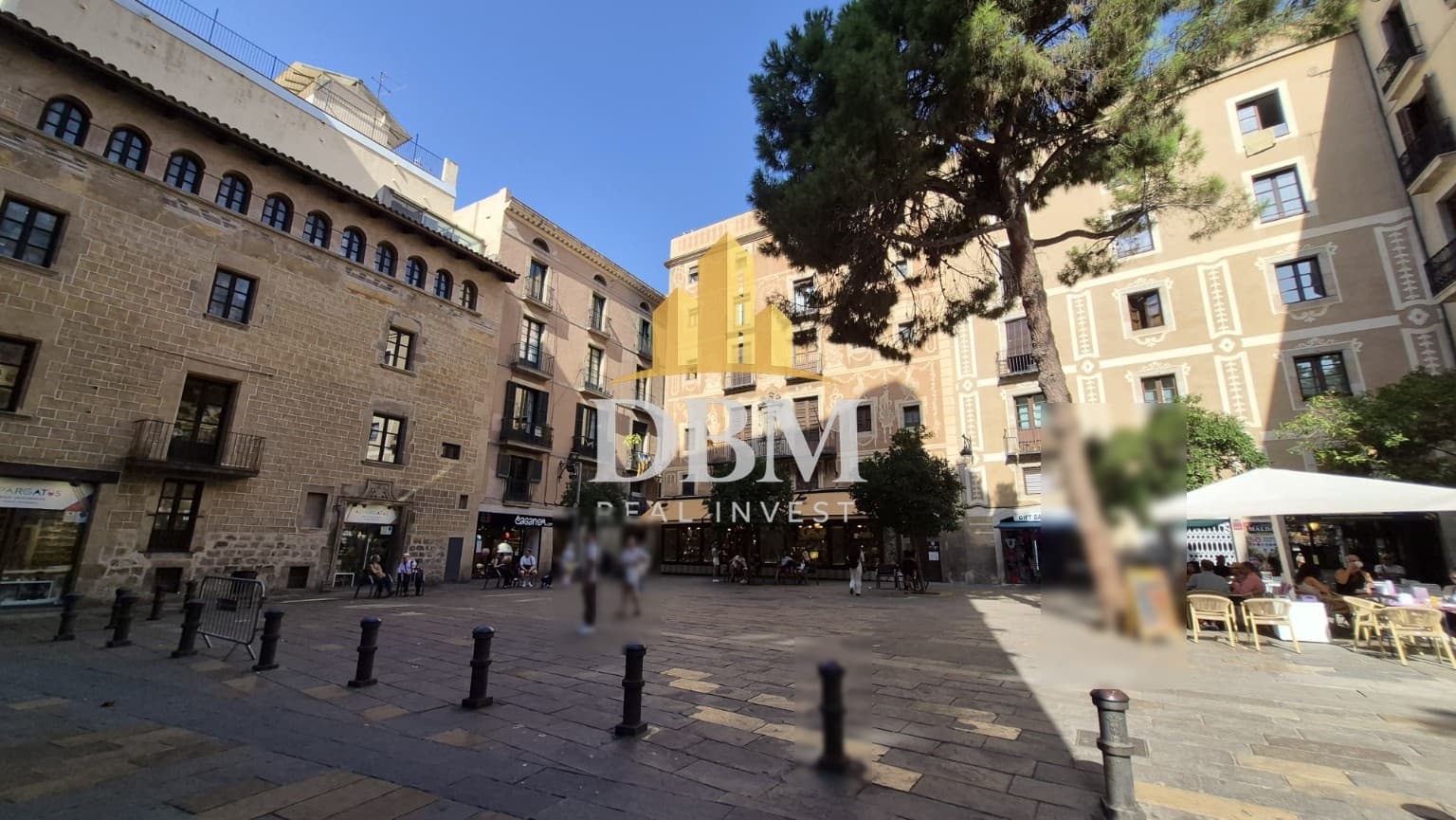 Heladería con terraza en cerca de Las Ramblas de Barcelona
